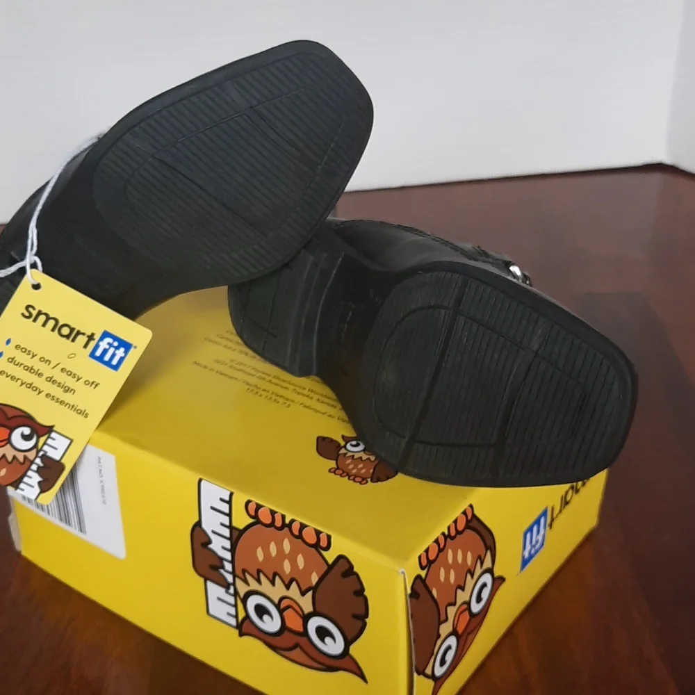 Smart Fit dress shoes size 6 toddler
